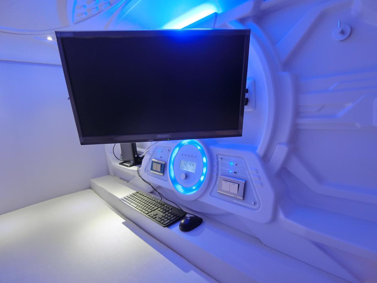 Capsule Hotel Manyudo 京都 外观 照片