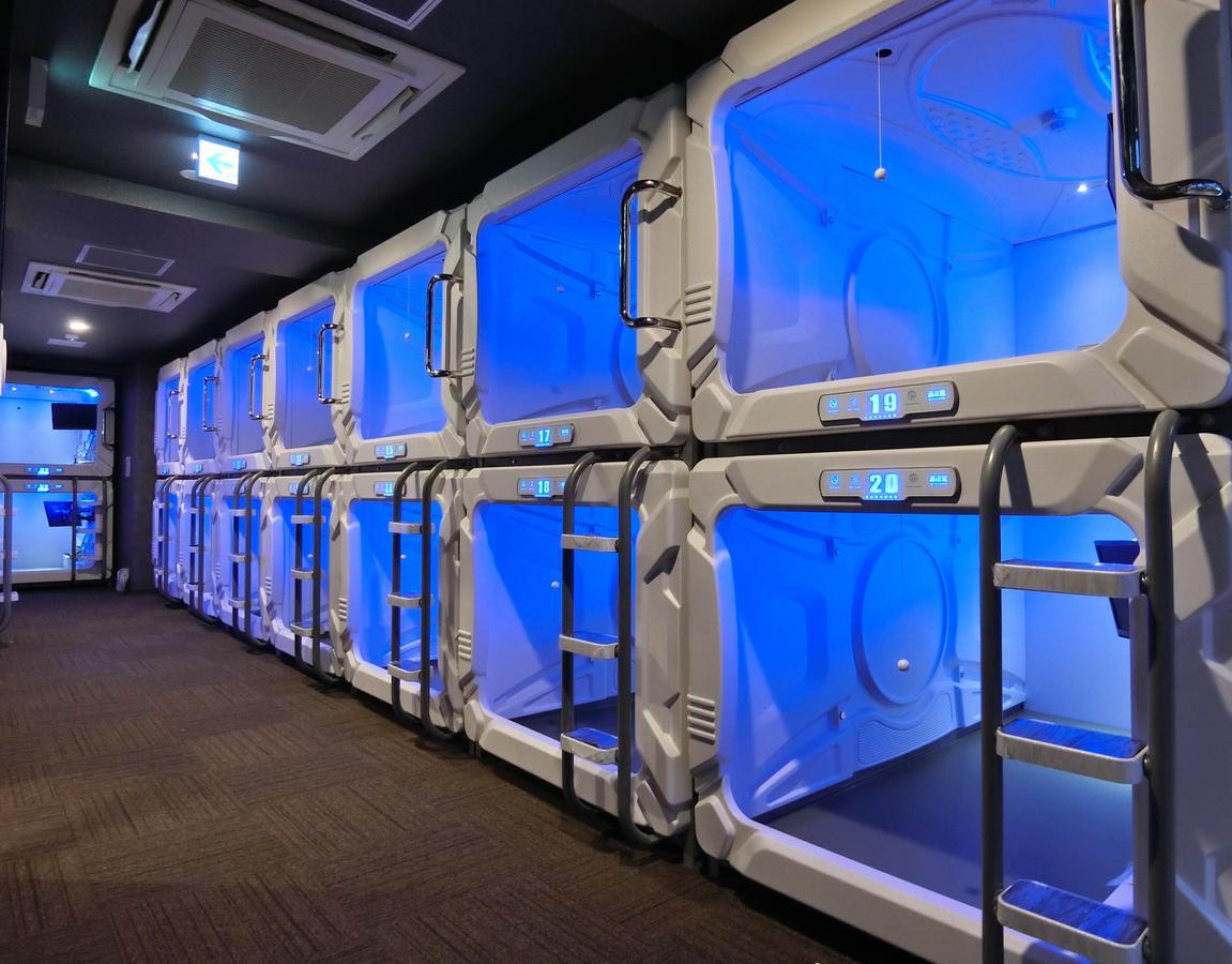 Capsule Hotel Manyudo 京都 外观 照片