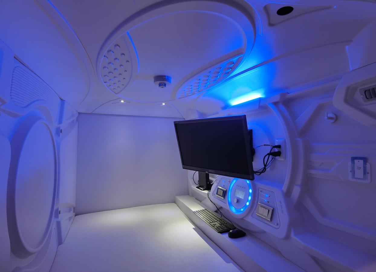 Capsule Hotel Manyudo 京都 外观 照片
